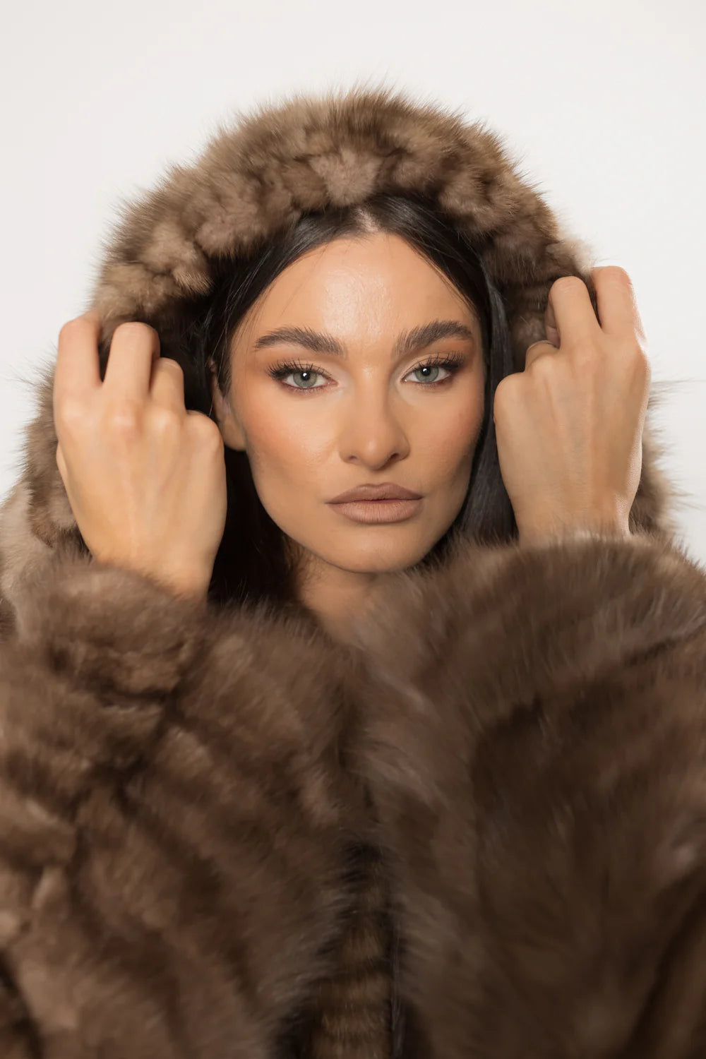 Haină din Blană Naturală de Zibelina, cu Glugă, Femei, Sable Brown 433