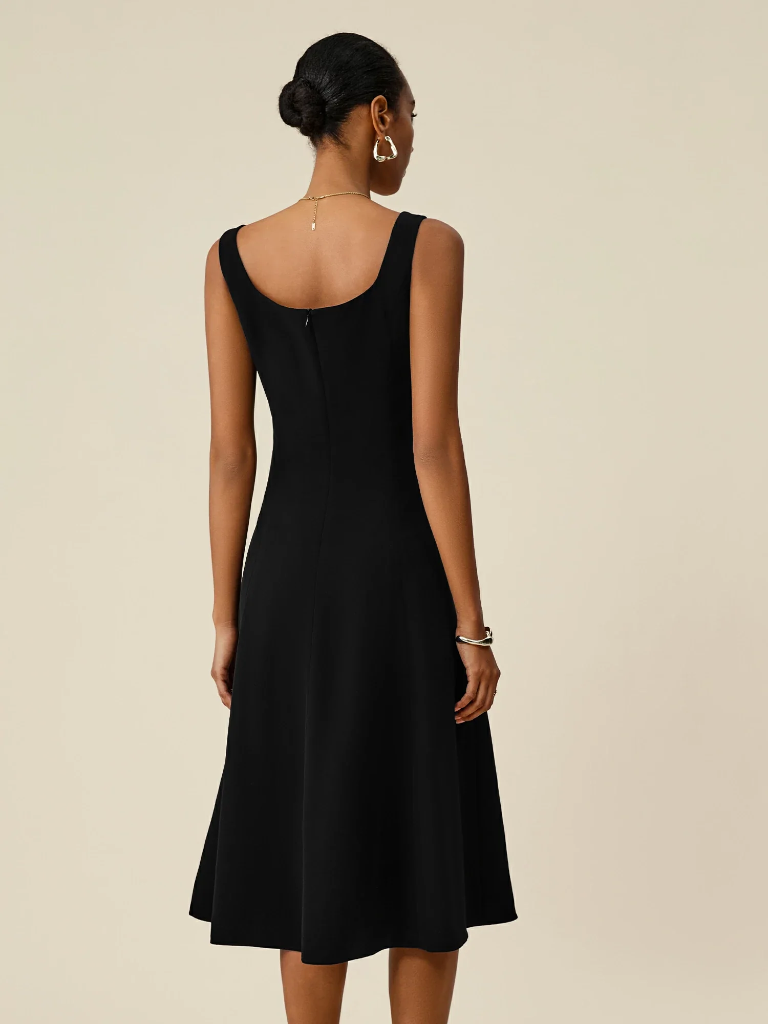 47% Acetate U-Neck A-Line Sleeveless Dress