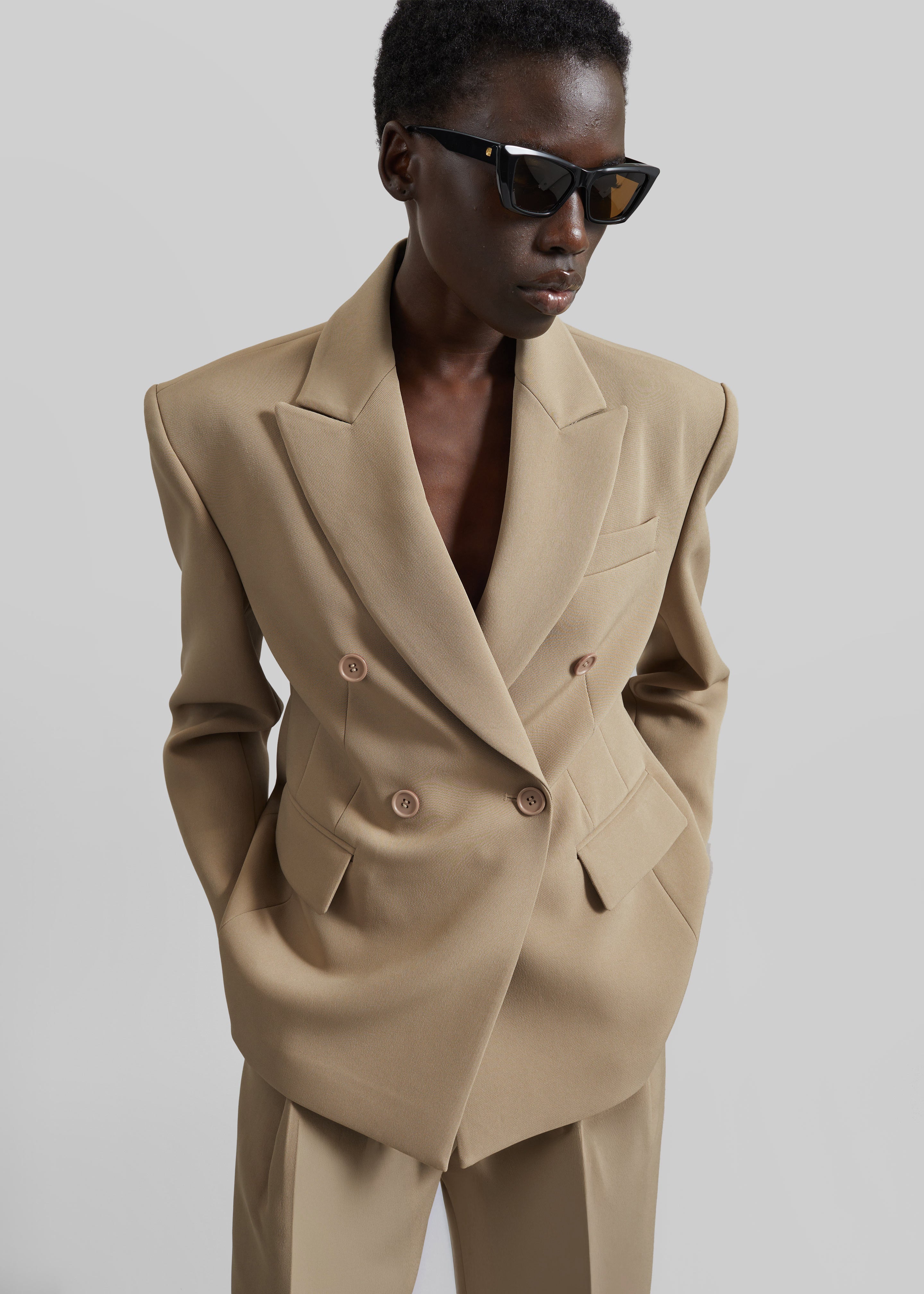 Doyer Cinched Blazer - Beige