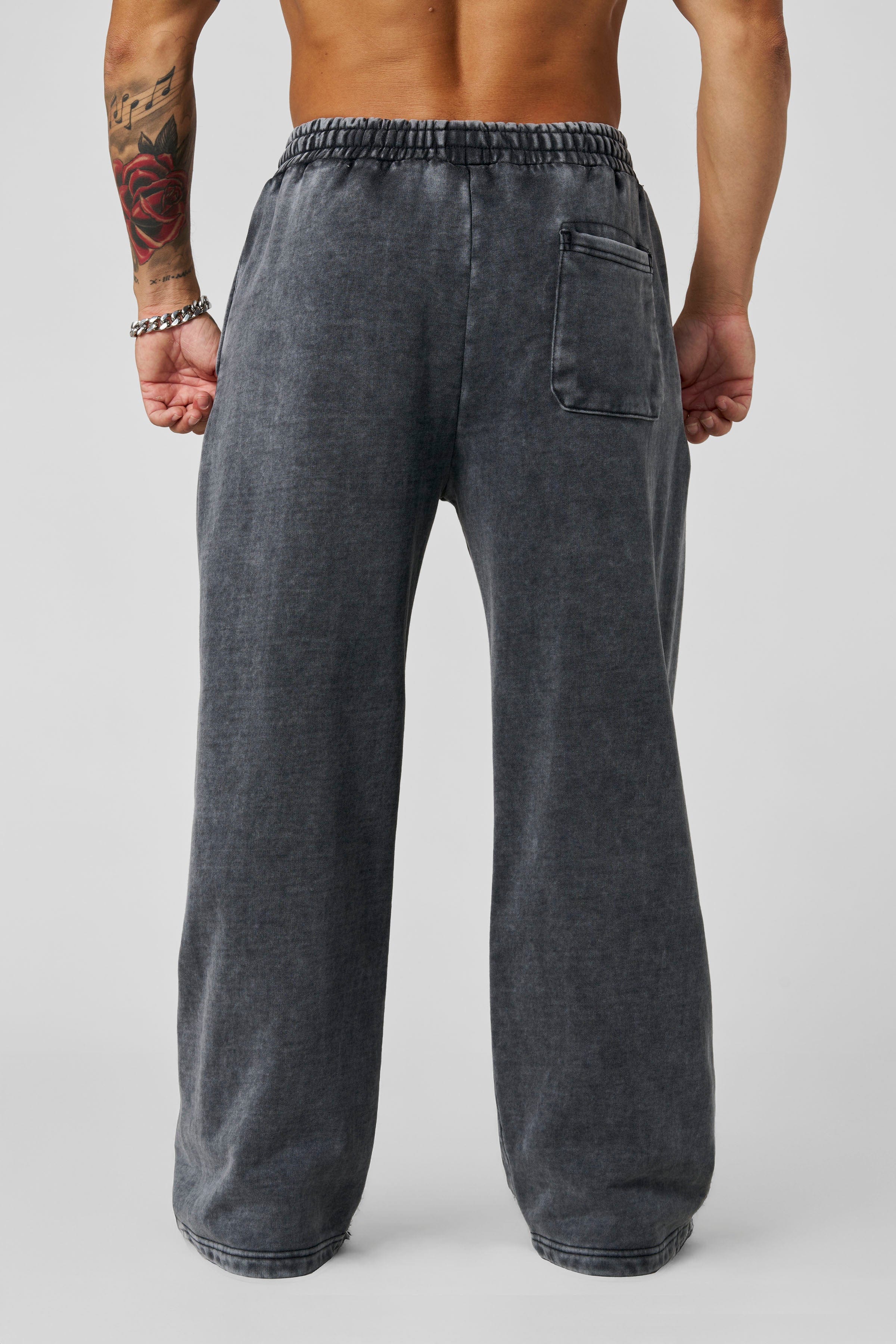 2067 - Elevated Essentials - Baggy Sweats