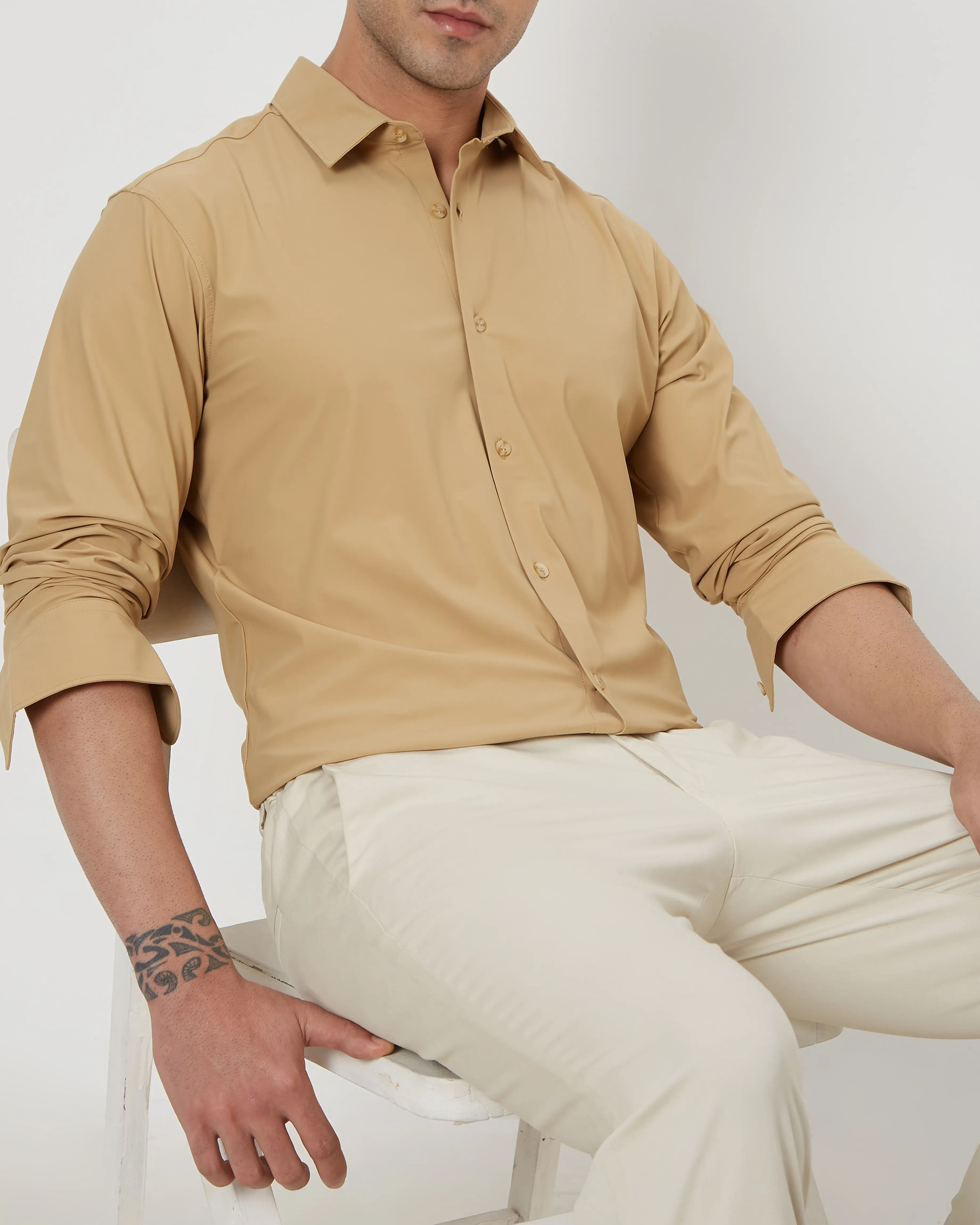 Simple And Comfortable Slim-Fit Breathable Beige Shirt