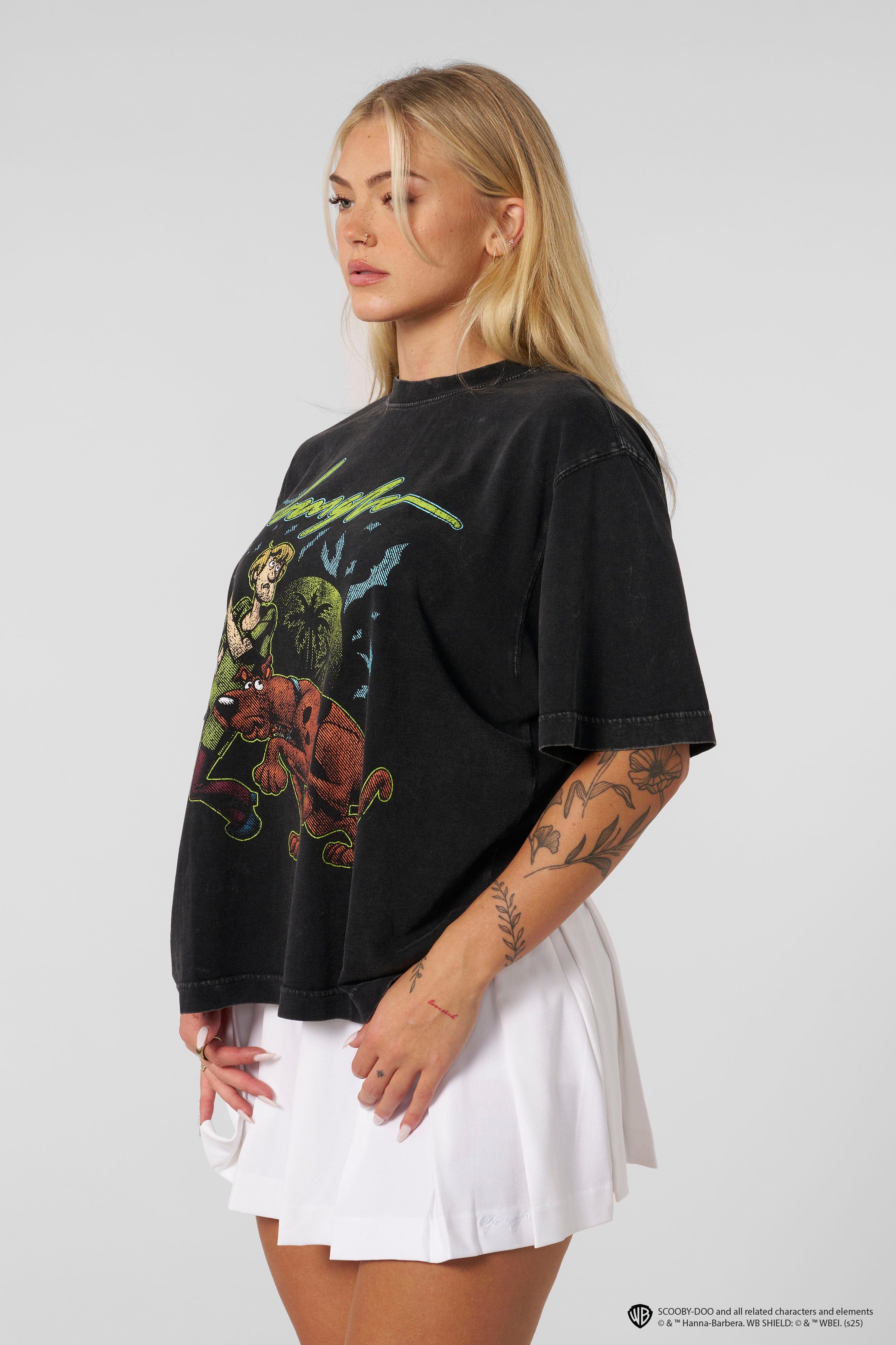 W406 - Scooby Doo OS Tee