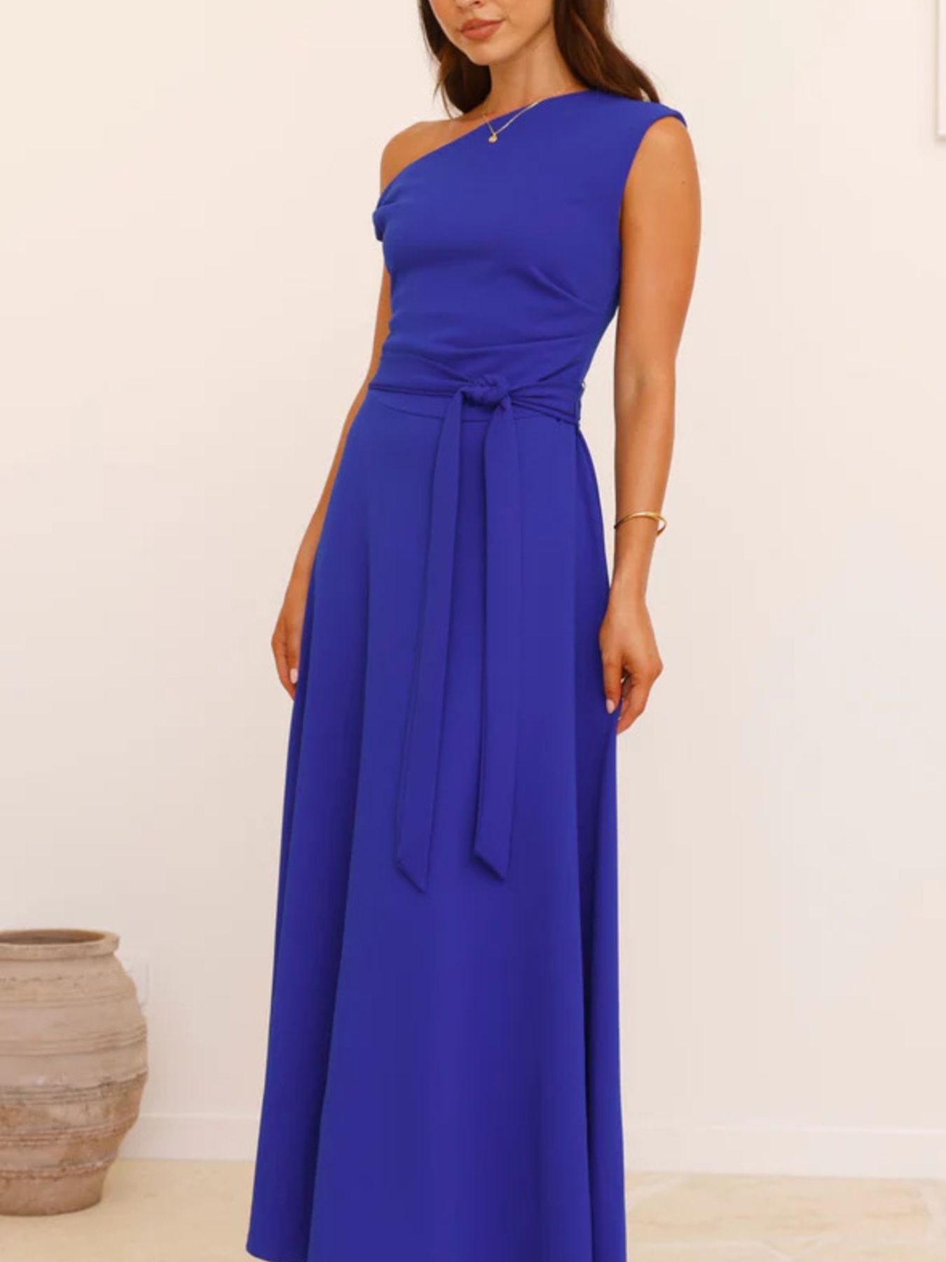 Single Shoulder Tie Waist Maxi Dress