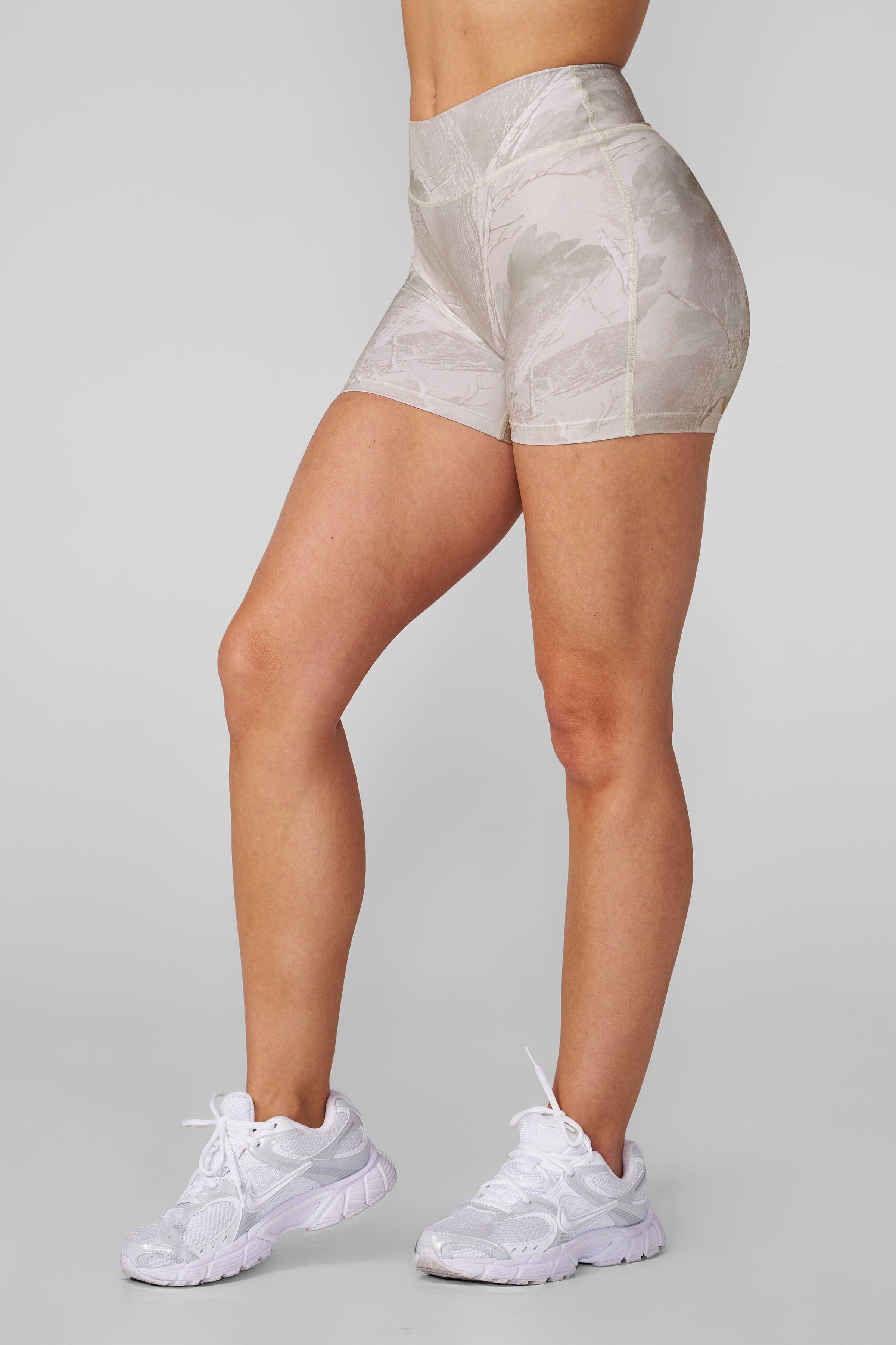 W1134 - Camo Urban Shorts 5