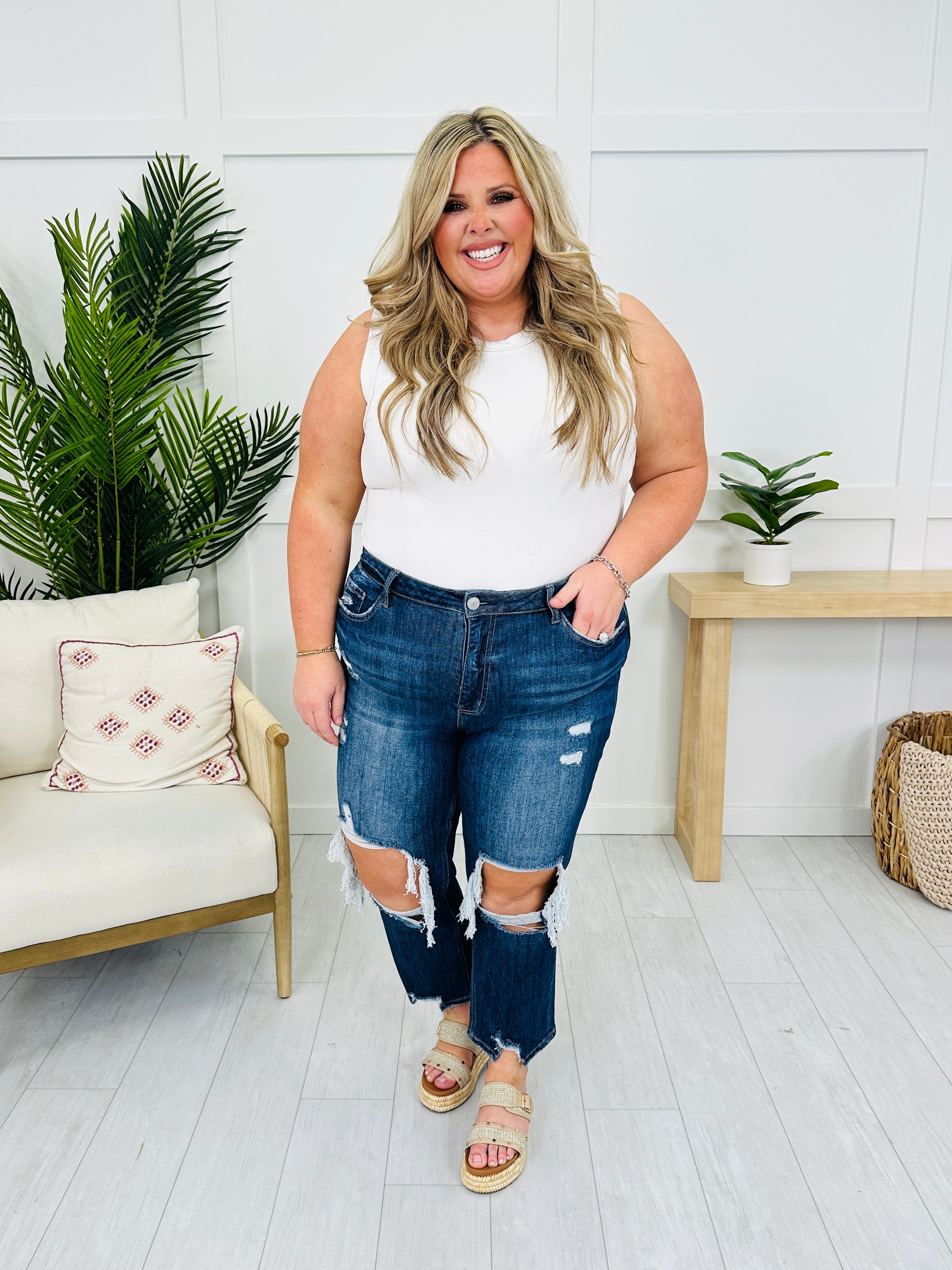 You're My Lover 2.0 Cropped Straight Leg Jeans