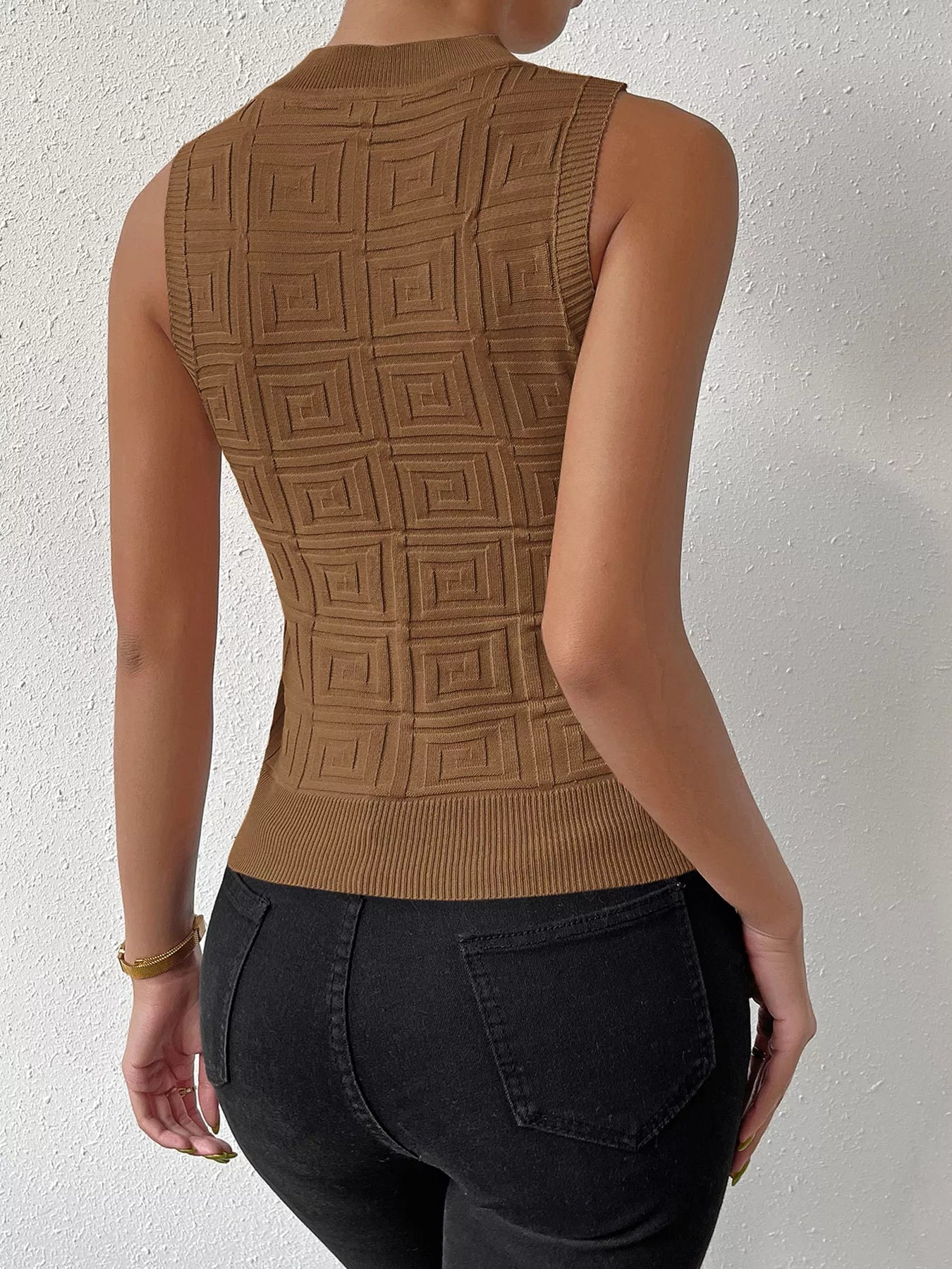 Geometric Pattern Knit Tank