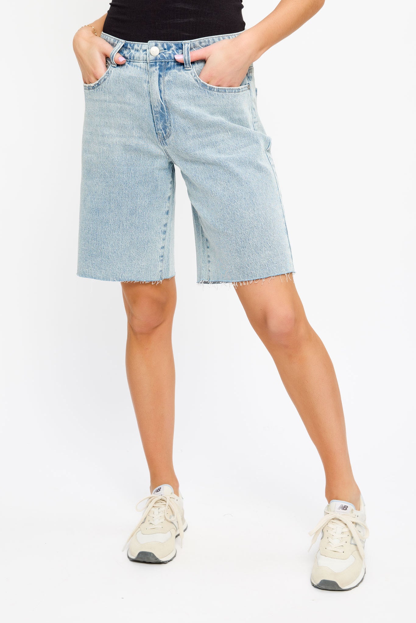 WallFlower Rhonda Wash Relaxed Tomboy Jort